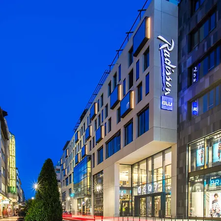 Radisson Blu Hotel, Szálloda
