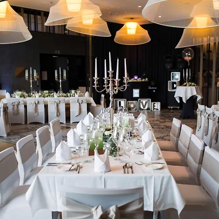 Szálloda Radisson Blu Hotel, 4*