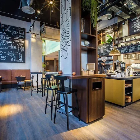 Radisson Blu Hotel, Szálloda 4*