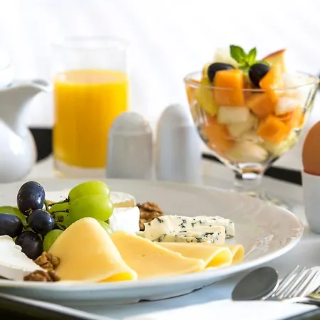 Radisson Blu Hotel, 4*