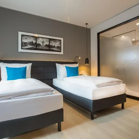 Отель Radisson Blu Hotel, 4*