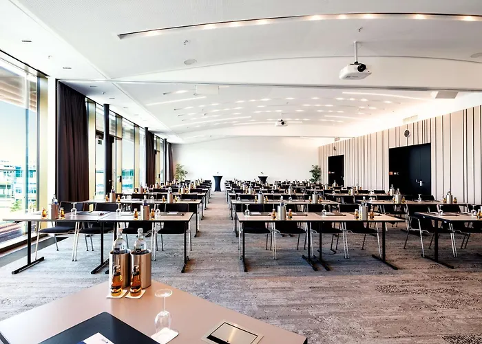 Radisson Blu Hotel, Hotel